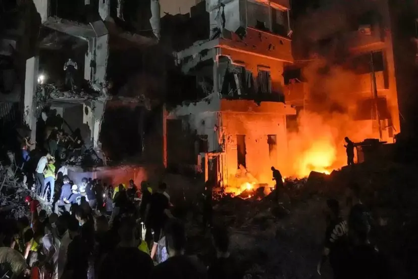  İSRAİL ORDUSU LÜBNAN'IN  KALBİNE BOMBA YAĞDIRDI