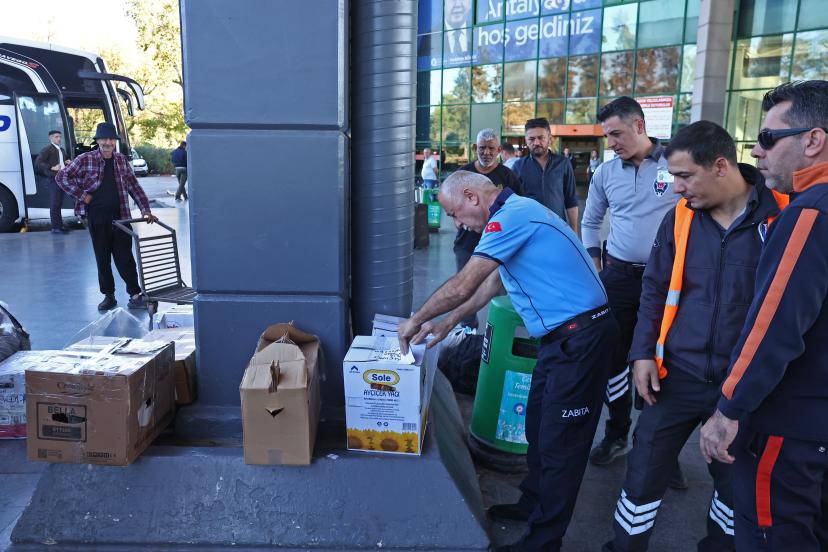 OTOGARDA USULSÜZ TAŞIMACILIĞA ZABITA OPERASYONU
