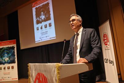 ANTALYA’DA CBS SEMPOZYUMU: ŞEHİRLERİN NABZI VE İKLİM DİRENÇLİĞİ ÖNE ÇIKTI