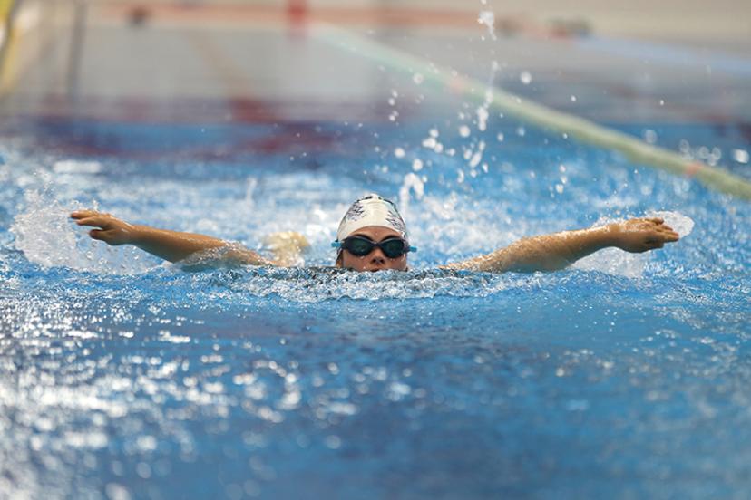 ANTALYA’DA ÖZEL GENÇLER MİLLİ TAKIM HAYALİYLE KULAÇ ATIYOR