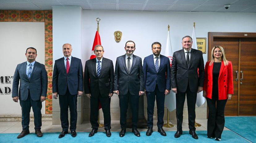 HÜKÜMLÜLER İŞ HAYATINA KAZANDIRILIYOR