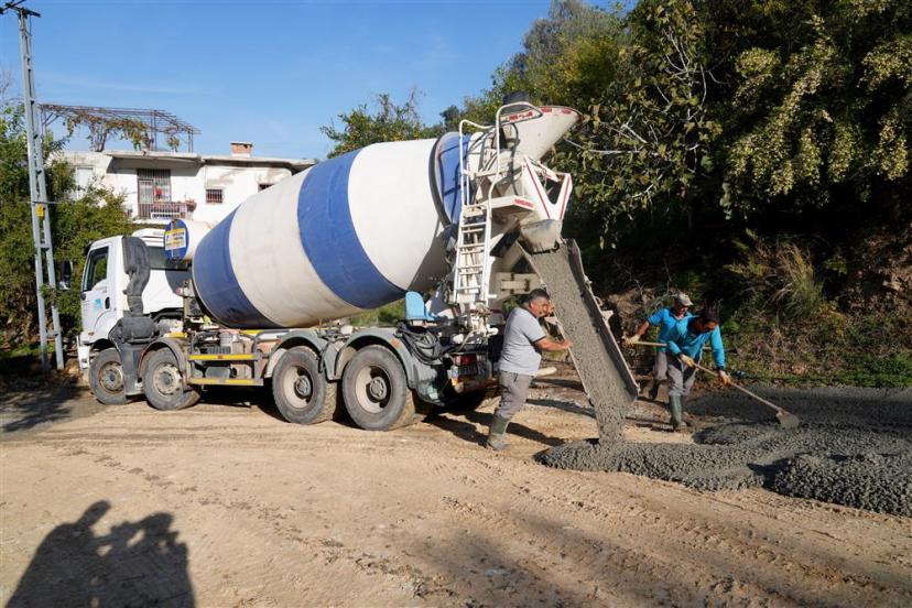 KESTEL’DE BÜK CADDESİ YENİ YOLUNA KAVUŞTU