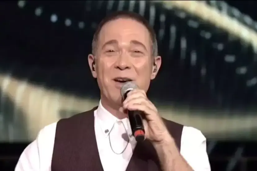 SÜMER EZGÜ’DEN ÖĞRETMENLERE MÜZİKSEL TEŞEKKÜR