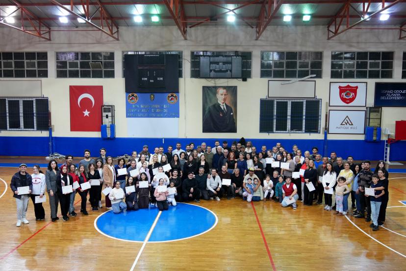 ALANYA’DA ZEYBEK COŞKUSU BÜYÜYOR