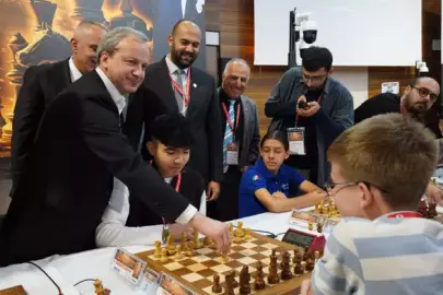 ANTALYA DÜNYA GENÇ SATRANCININ BULUŞMA NOKTASI OLDU