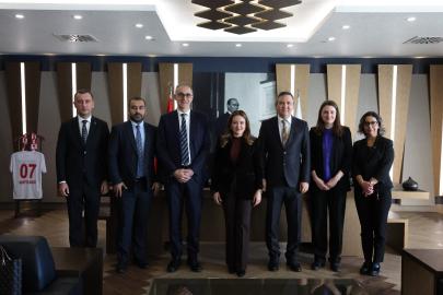 DÜNYA BANKASI HEYETİ ANTALYA’DA YEŞİL ŞEHİR PROJELERİNİ İNCELEDİ