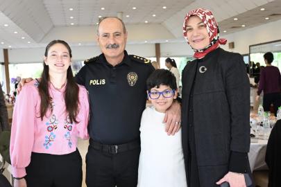 ENGELLİLER GÜNÜNDE TEŞKİLAT PERSONELİ VE AİLELERİYLE ANLAMLI BULUŞMA