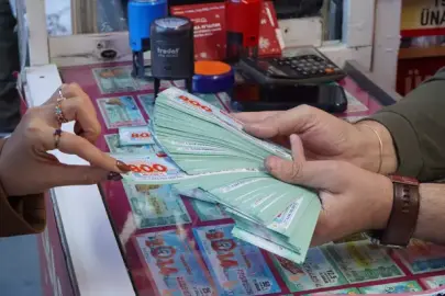 MİLLİ PİYANGO’NUN REKOR YILBAŞI İKRAMİYESİNE ANTALYA’DA YOĞUN İLGİ