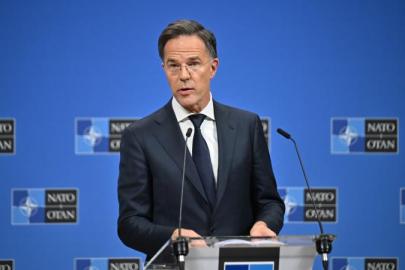 RUTTE’DEN BATIYA RUSYA UYARISI