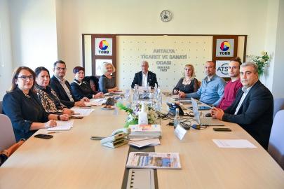 SAĞLIKTA EĞİTİM–İŞ DÜNYASI İŞ BİRLİĞİNDE YENİ ADIM