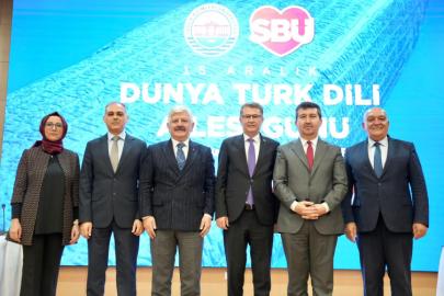 TÜRKÇE’NİN IŞIĞINDA BİRLİK PANELİ SAĞLIK BİLİMLERİ ÜNİVERSİTESİ’NDE GERÇEKLEŞTİ