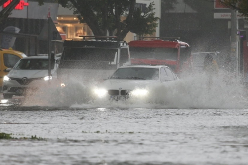 ANTALYA’DA SAĞANAK ALARMI