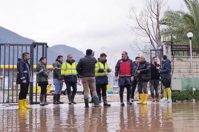 KONYAALTI’NDA KRİZ AN AN TAKİPTE
