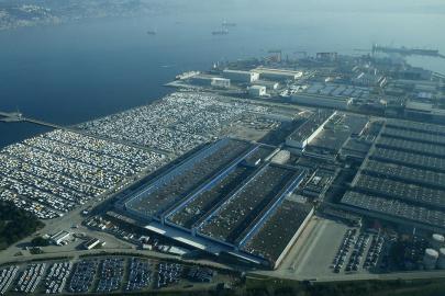 TÜRK LİRASIYLA DIŞ TİCARETTE TARİHİ ZİRVE