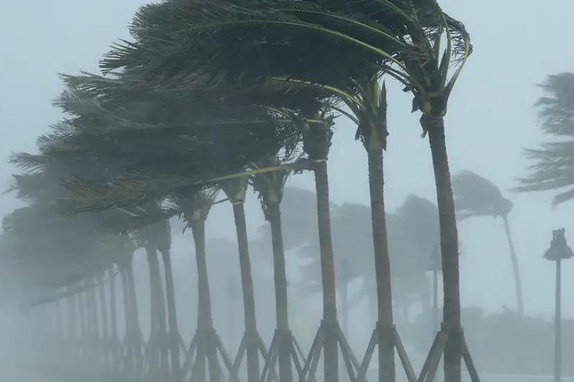 ANTALYA AÇIKLARINDA FIRTINA UYARISI