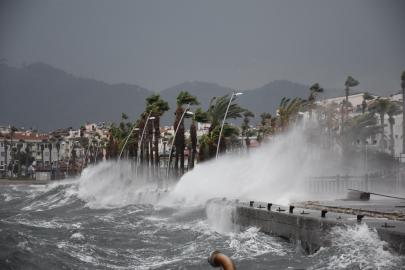 ANTALYA İÇİN KUVVETLİ YAĞIŞ UYARISI