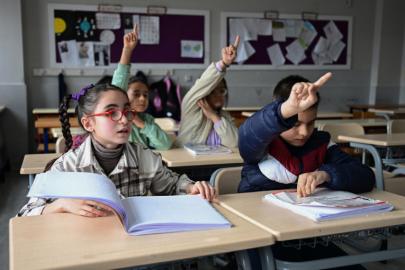 ANTALYA’DA GÖRME ENGELLİ ÖĞRENCİLERE ÖZEL SINIF