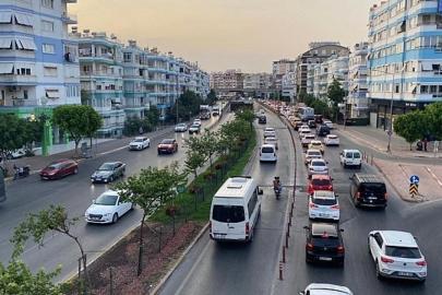 ANTALYA’DA TRAFİKTE REKOR ARTIŞ