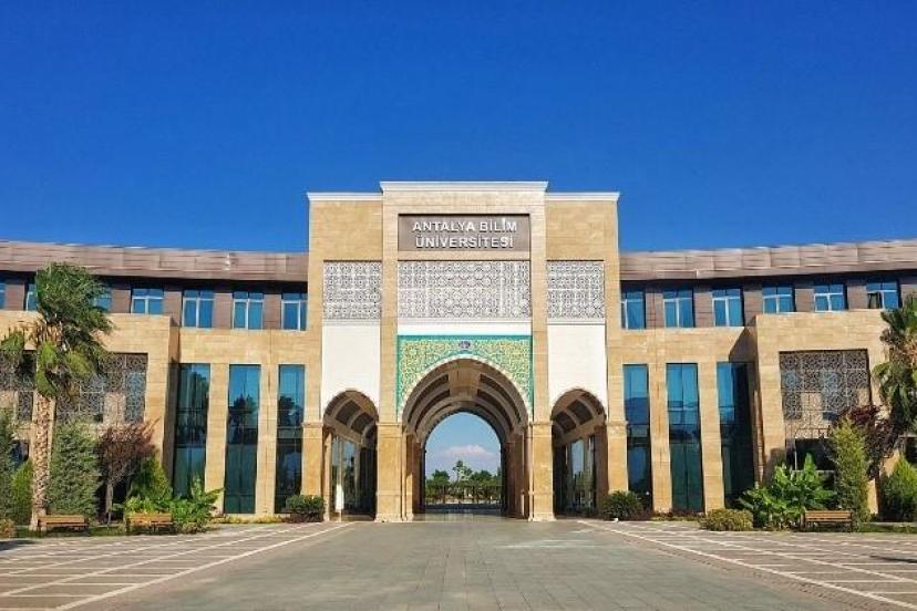 BİLİM ÜNİVERSİTESİNDE YÖNETİM TEK ELDEN ŞEKİLLENDİ