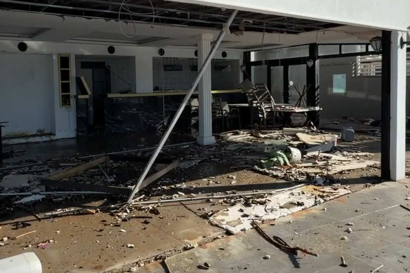 FIRTINA ALANYA SAHİLİNİ VURDU