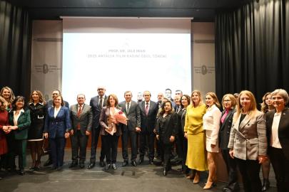 JALE İNAN ADINA DÜZENLENEN YILIN KADINI ÖDÜLÜ SAHİBİNİ BULDU