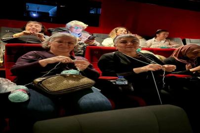 PERDE AÇILDI, DAYANIŞMA SAHNE ALDI