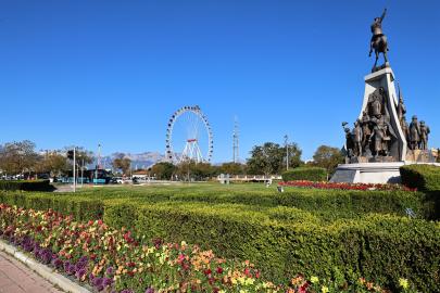 ANTALYA RENKLERLE YENİDEN ÇİÇEK AÇIYOR