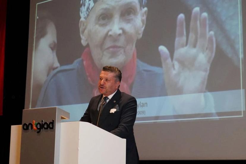 KADINLARIN BAŞARISI TOPLUMUN GELECEĞİDİR