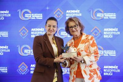 ANTALYA’NIN PROJELERİNE ÇİFTE ÖDÜL