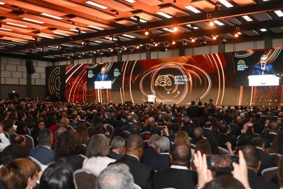 DÜNYA ANTALYA’DA AYNI MASADA