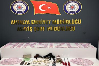 İKİZ PLAKA İLE HIRSIZLIK ZİNCİRİ ÇÖKERTİLDİ