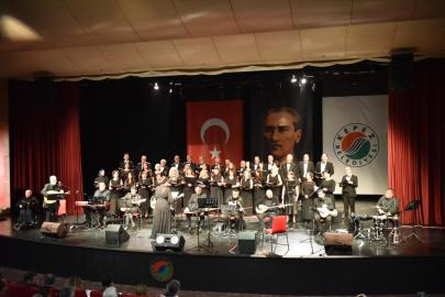 KEPEZ’DE SELAMİ ŞAHİN EZGİLERİYLE DUYGU DOLU GECE