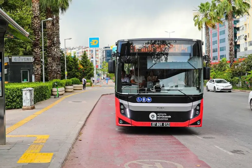 19 MAYIS’TA ANTALYA’DA ULAŞIM ÜCRETSİZ