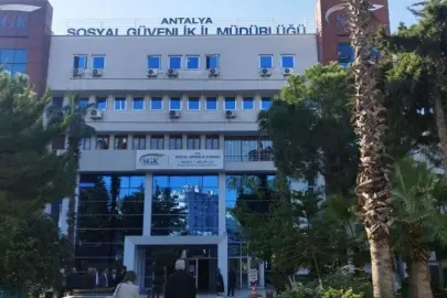 ANTALYA’DA SGK RÜŞVET İDDİASI SİYASETİ KARŞI KARŞIYA GETİRDİ