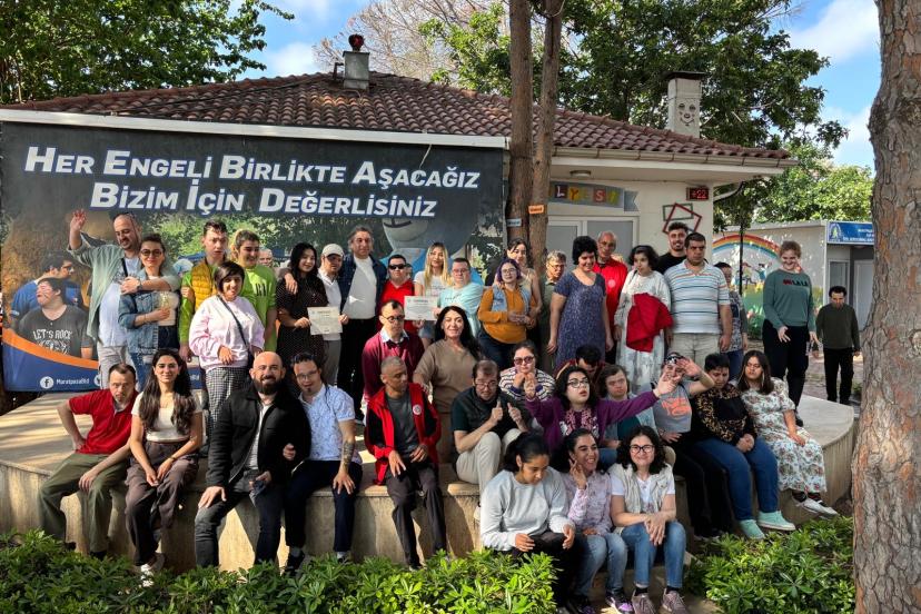 ENGELSİZ KAFE 11 YILDIR HAYATA DOKUNUYOR