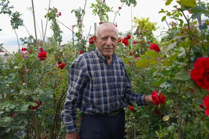 GÜL DİBİNDE UMUT