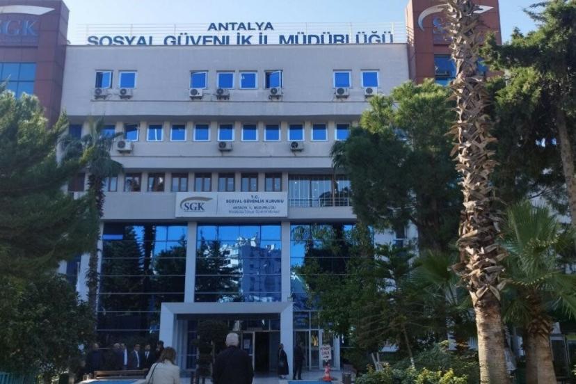 SGK’DA RÜŞVET SORUŞTURMASINDA TUTUKLAMA KARARI