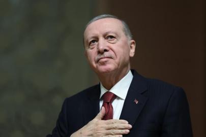 ERDOĞAN'DAN KARNE ALAN ÖĞRENCİLERE TEBRİK MESAJI