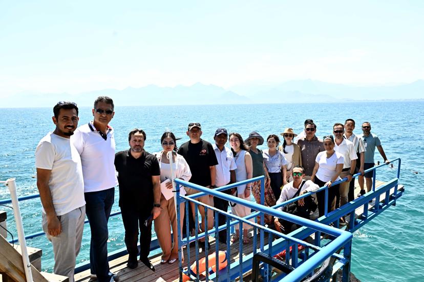 KIRGIZİSTAN’DAN MAVİ BAYRAK İÇİN ANTALYA ÇIKARMASI