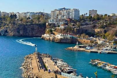 ANTALYA GELİRDE ORTALAMAYI GEÇTİ