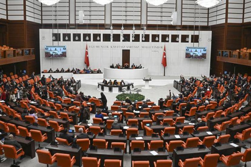 MECLİS'TE KRİTİK HAFTA! ÜNİVERSİTE AFFI, ÇOCUKLARA YENİ CEZA DÜZENİ VE TERÖRSÜZ TÜRKİYE PAKETİ GÜNDEMDE