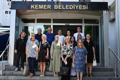 ÖĞRETMENLERDEN TOPALOĞLU'NA ZİYARET