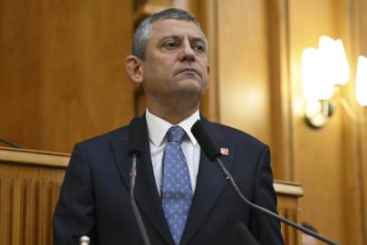 ÖZGÜR ÖZEL'DEN SİYASETİ SARSAN KARAR