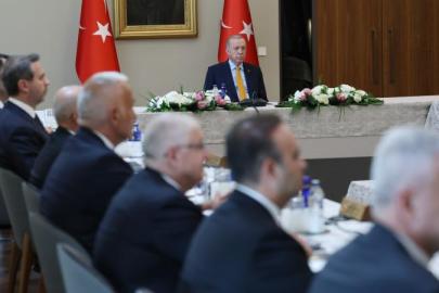 AHLAT’TA TARİHİ KABİNE ZİRVESİ