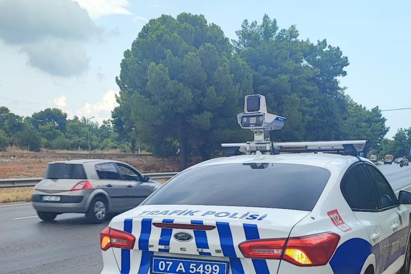 ANTALYA’DA RADAR ALARMI: BU YOLLARDA HIZ SINIRINA DİKKAT