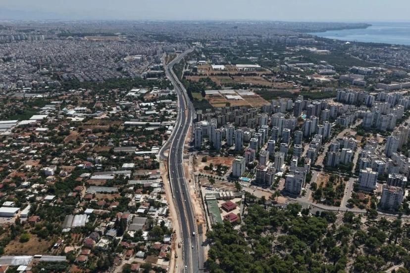ANTALYA’DA TRAFİK İÇİN 3 KAVŞAK HAMLESİ
