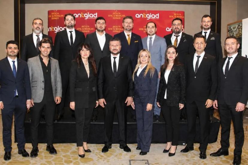 ANTALYA’NIN İŞ DÜNYASINDA 36 YILLIK ORTAK AKIL VE DAYANIŞMA