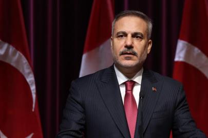 BAKAN FİDAN LİBYA’DA KRİTİK TEMASLAR İÇİN MASAYA OTURUYOR