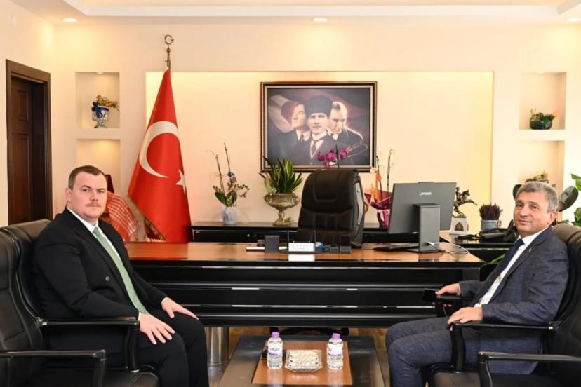VALİ ŞAHİN KORKUTELİ’DE: YENİ KAYMAKAMA BAŞARI DİLEDİ