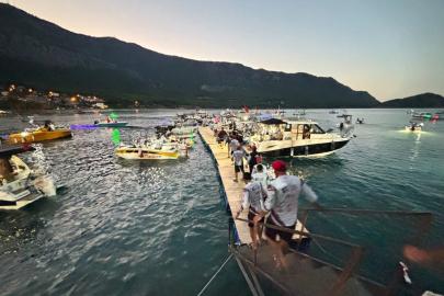 ANTALYA KUMLUCA’DA BÜYÜK BALIK HEYECANI: 100 TEKNE DENİZE AÇILDI